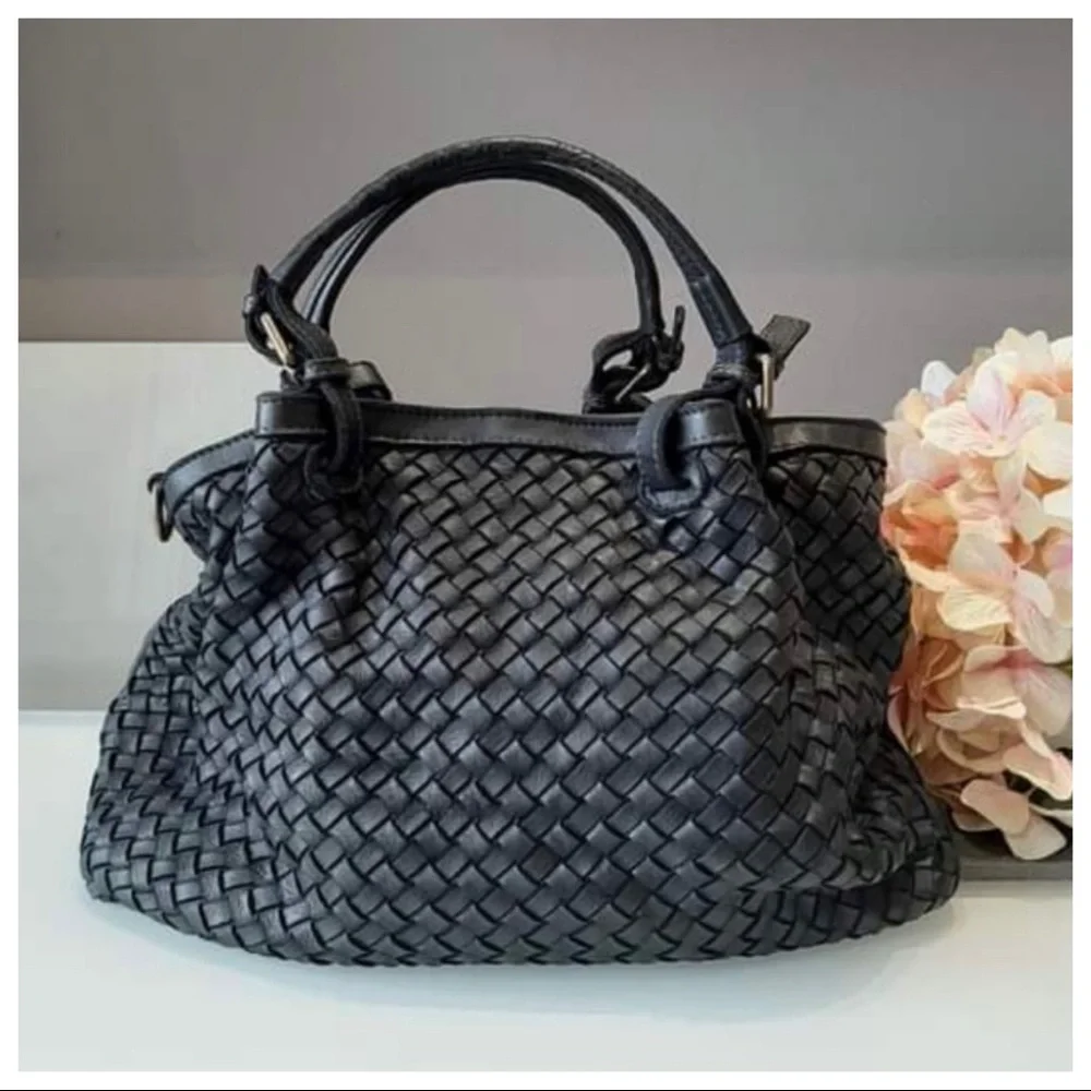 Made in Italy Designer Soft Distress Leather Braided Bag in a rich Brown - Picture 6 of 10